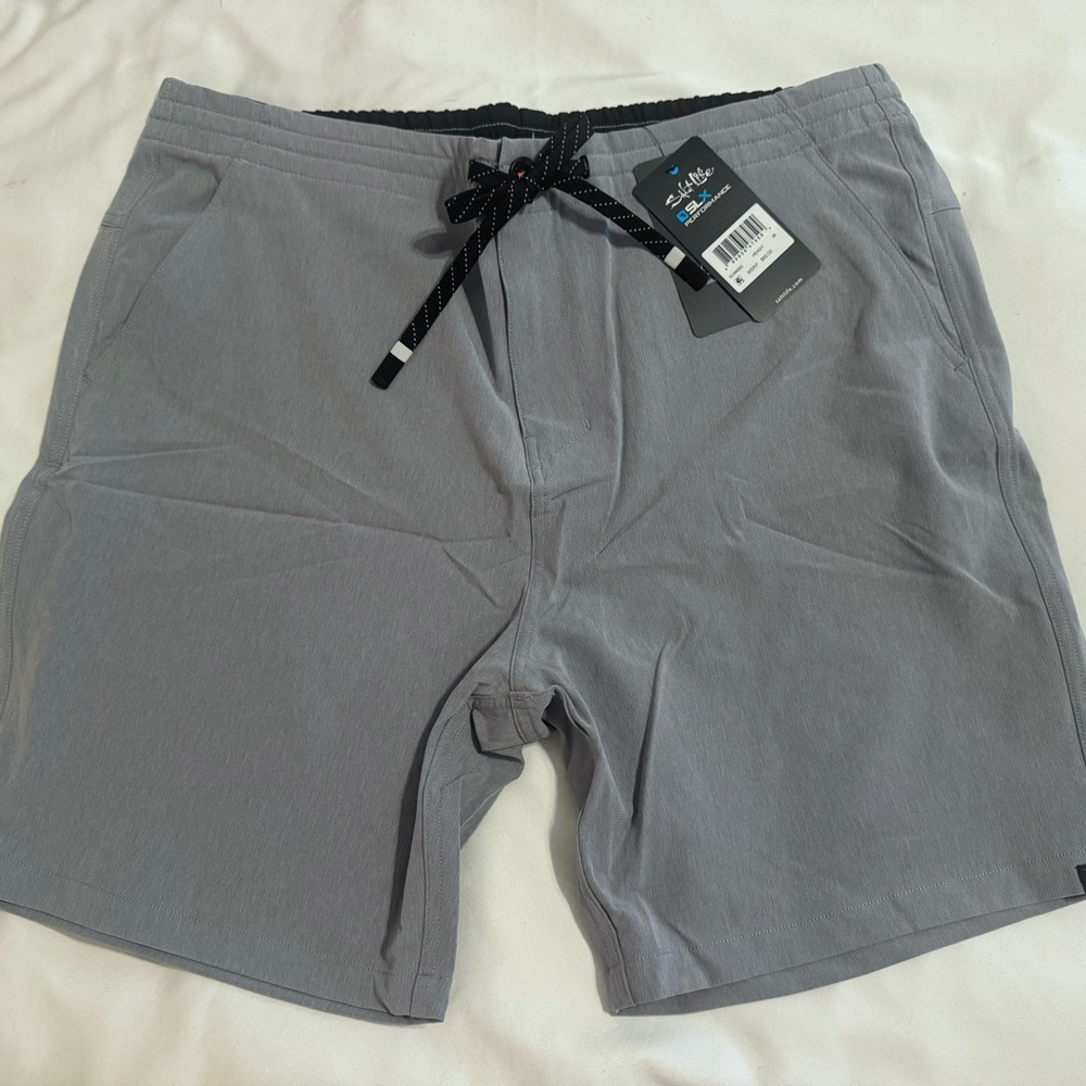NWT Salt Life Men's Gray Hybrid Performance Shorts